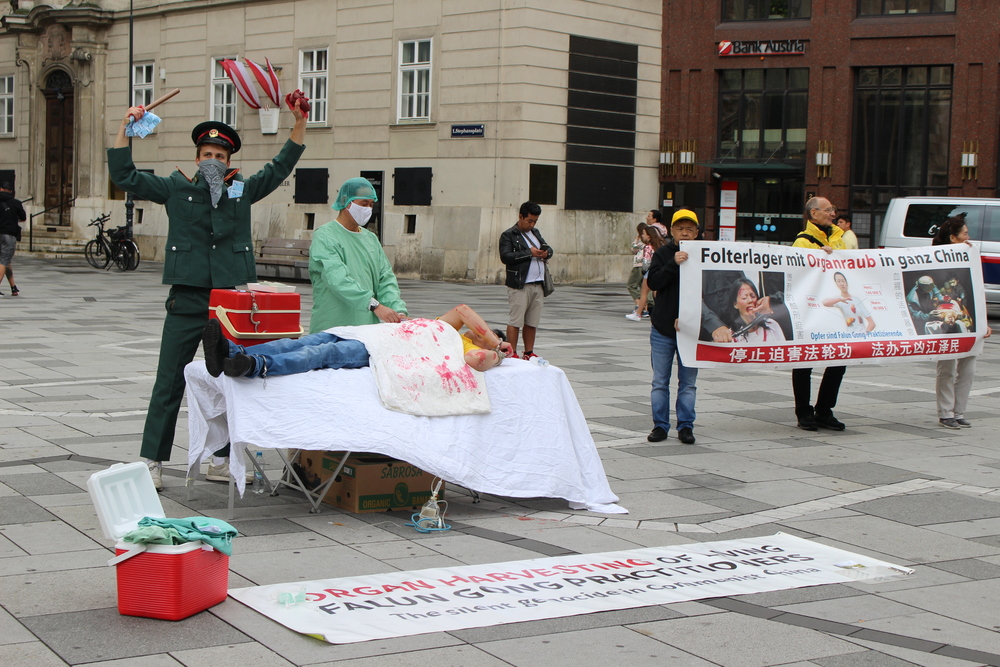 Seit 2006 ist der systematische Organraub an Falun-Gong-Praktizierenden in China bekannt. © FDI Österreich